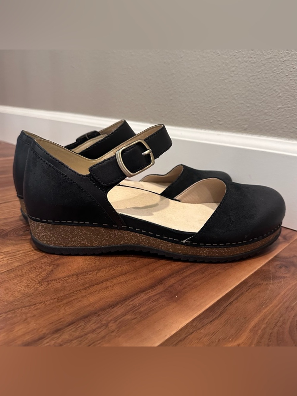 Dansko Mae Shoes - Picture 3 of 10